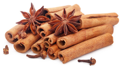 Some aromatic cinnamon with star anise and cloves
