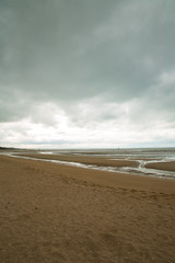 Marée basse sur la plage d'Houlgate