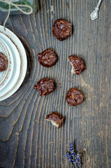 Banana and peanut butter bon-bon