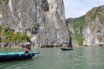 Fototapeta na wymiar Ha Long Bay Vietnam 