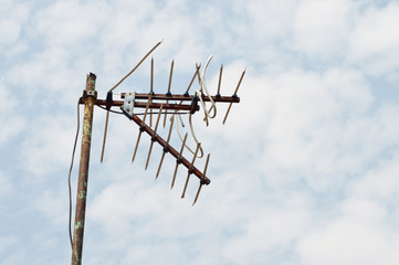 small rusty antenna