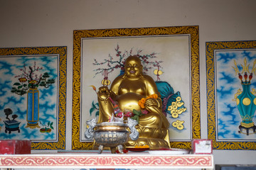 Fototapeta na wymiar Samut Prakan Thailand: Chinese temple at Sam Rong