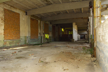 Destroy and plunder shop of the plant, which worked in the defense industry of Ukraine. Robbery and an act of vandalism. September 2017