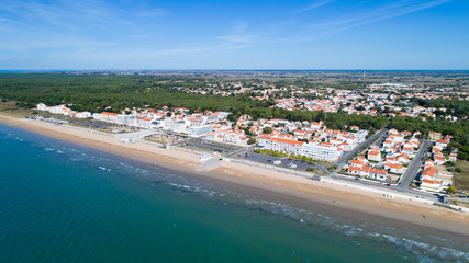 Photographie aérienne de Notre-Dame-de-Monts en Vendée