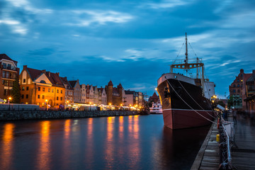 Naklejka premium Museum ship Soldek and Motlawa river at night in Gdansk, Pomorze, Poland