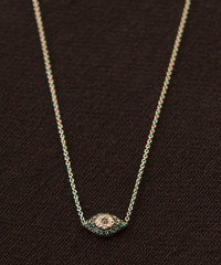 Fototapeta na wymiar Close up Detail of a Beautiful Necklace