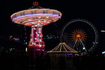 Kettenkarusell und Riesenrad VII