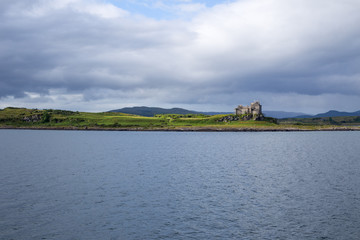 Obraz premium Castle on a Scottish Island 