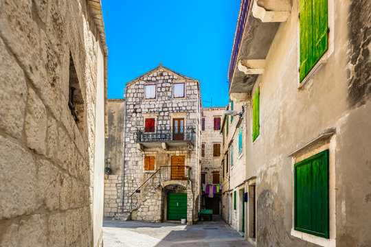 Fototapeta Traditional architecture Vis Dalmatia. / Scenic view at old traditional architecture in Dalmatia region, Island Vis.