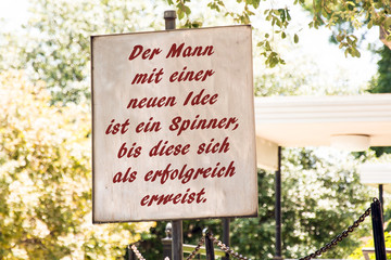 Businessspruch 006 - Der Mann mit einer neuen Idee