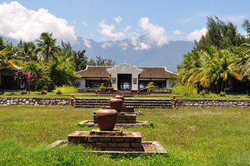 Nha Trang Beach place © Piotr