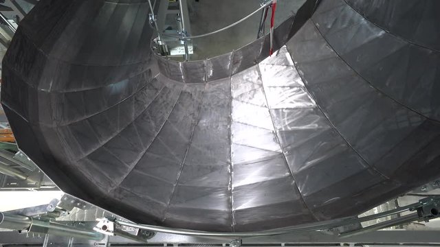 Parcels on chute - time lapse