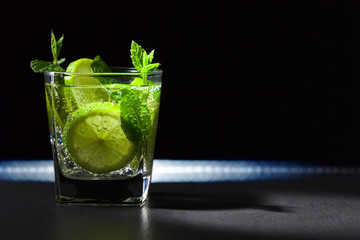 Drink with lime .