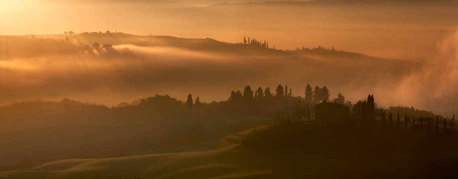 Misty morning, Tuscany