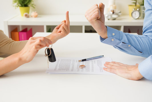 Woman and man going through ugly divorce