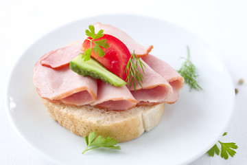 Brot mit Kasslerbraten