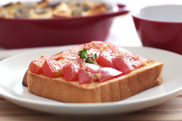 トマトトースト