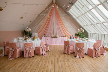 Wedding reception in pink colors