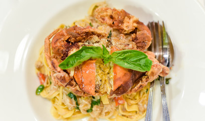 Pasta soft shell crab in black pepper, Focus inside soft crab