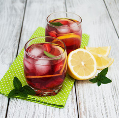 Glasses of lemonade with strawberries