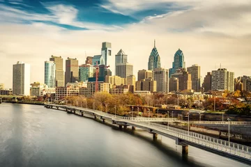 Photo sur Plexiglas Skyline Panoramic picture of Philadelphia skyline and Schuylkill river, PA, USA.