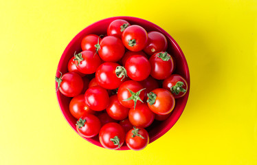 Bunch of cherry tomatoes in a bowl
