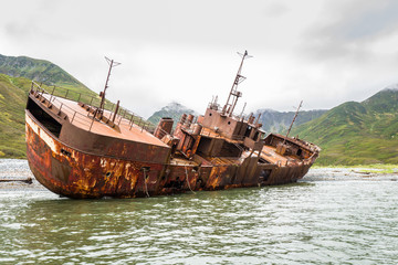 ship wreck, Morzhovaya Bay, Russia