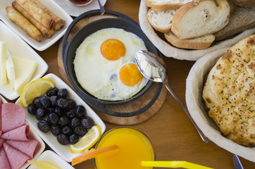traditional turkish breakfast