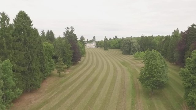 Plan drone a&eacute;rien jardin + chateau du bois d'Arlon