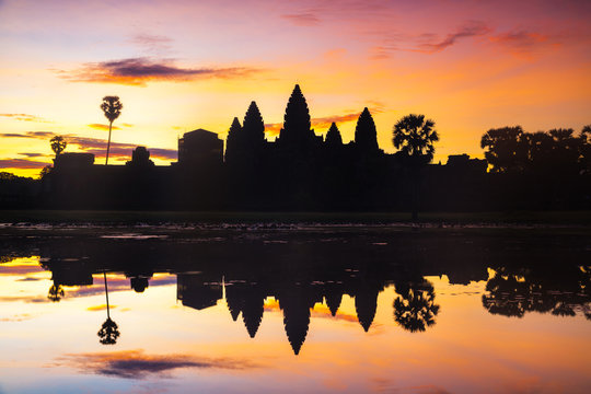 Silhouette Angkor Wat Sunrise, Siem Reap Cambodia