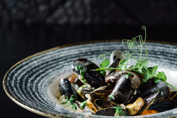 steamed mussels