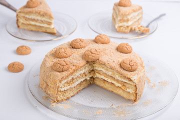 Amaretto cake