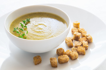 zucchini potato soup puree and croutons