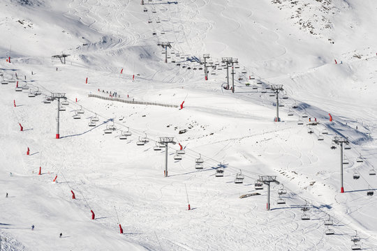 Skiiing and Ski lift patterns