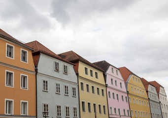 Fototapeta na wymiar Fassade eines traditionellen Wohngebäudes in Regensburg, Deutschland
