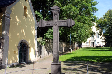 Kreuz am Adelheidisbrunnen in Bonn-Pützchen
