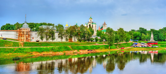 Obraz premium View of the Transfiguration Monastery with the Kotorosl River in Yaroslavl, Russia