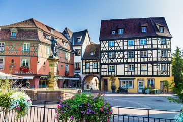 Fototapeta na wymiar Colorful traditional french houses and shops in Colmar, Alsace, France
