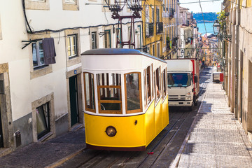 Fototapeta na wymiar Funicular in the city center of Lisbon