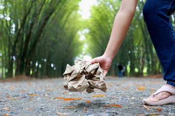 Women collect recyclable paper