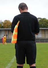 l'arbitre de touche au football