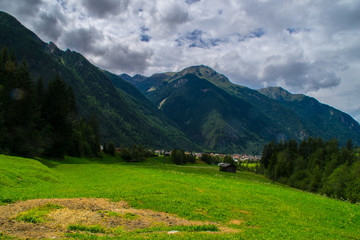 Fototapeta na wymiar the valleys of austria