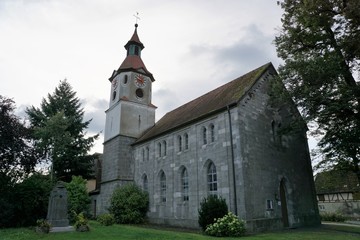 Fototapeta na wymiar Evangelische Kirche St Leonhard in Markt Erlbach in Bayern