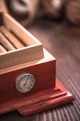 Storage of cigars in humidor