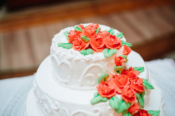 A traditional and decorative wedding cake