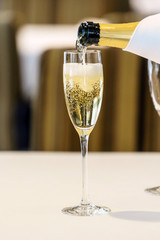 champagne glasses