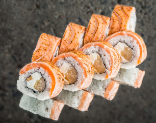 Roll with salmon, banana and cream cheese
