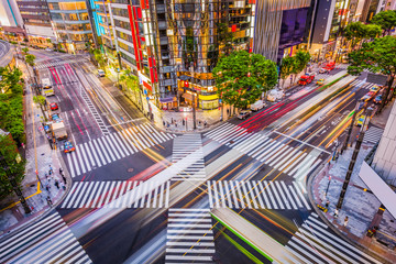 Fototapeta premium Tokio, Japonia w dzielnicy Ginza