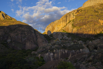 Felsen vom Anja Reservat