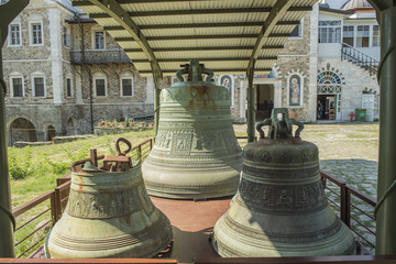 Defekte Kirchenglocken im griechisch-orthodoxen Kloster St. Andreas auf dem Berg Athos,...